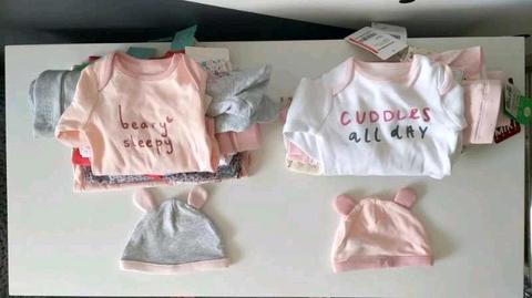 Brand New !!! Baby Girl clothes size 0-3 months bulk