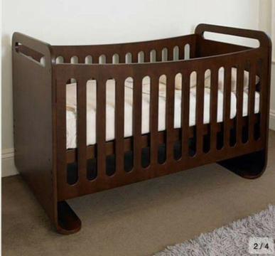 Cot, toddler bed combo and matching bassinett
