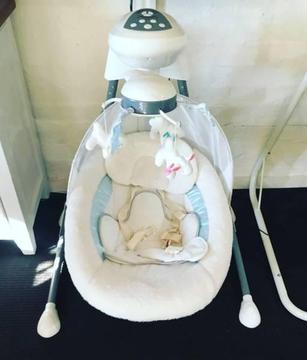 Cute motorised Baby Cradle with Lights and Sounds!