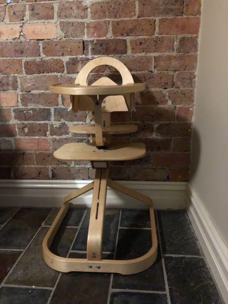 Svan wooden high chair