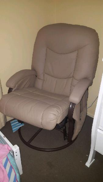 Breastfeeding rocking armchair and footstool