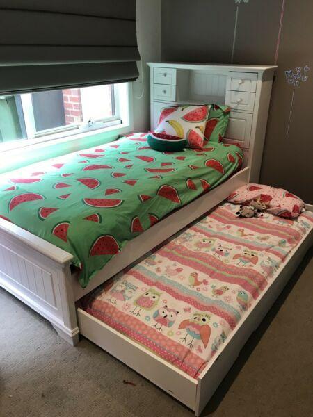 King single trundle bed