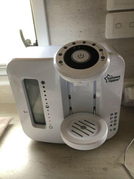 Tommee Tippee Closer to Nature Perfect Prep Formula Machine