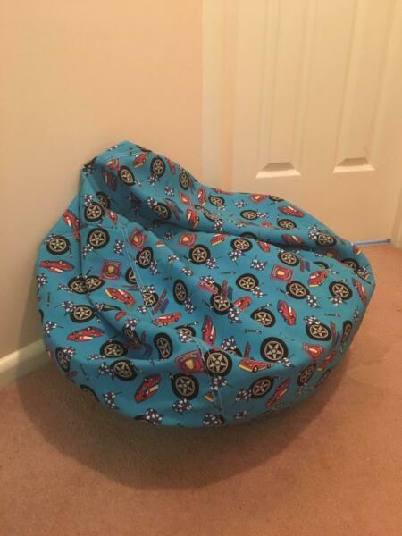 Kids bean bag with easy clean bean bag liner