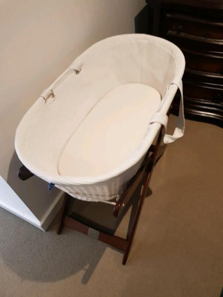 NATURES PUREST Baby Moses Basket