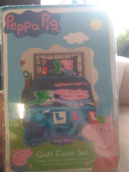 BNIB peppa pig single bed quiltcover set