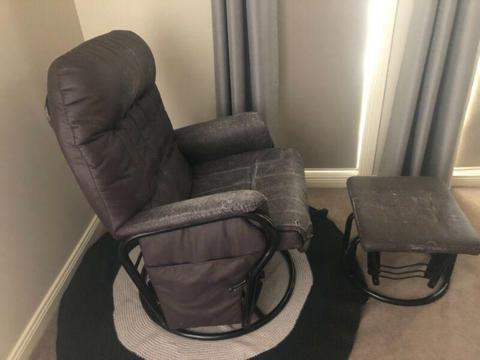 Feeding Recliner chair with foot rest