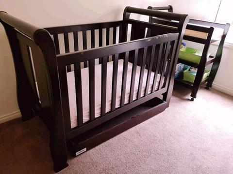 Baby cot bed, mattress, change table and tidy drawer (Tasman Eco)