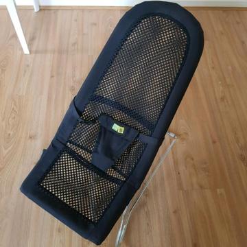 Great condition black baby bouncer chair, bonus 2pk mesh feeder
