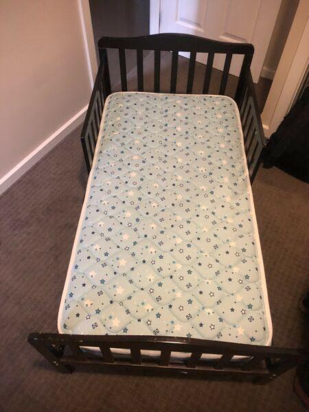 Wanted: Toddler bed with mattress