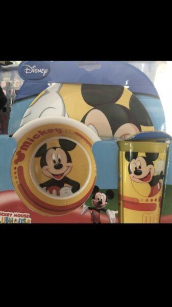 59 x Children's Micky Mouse plate, bowl and cup set