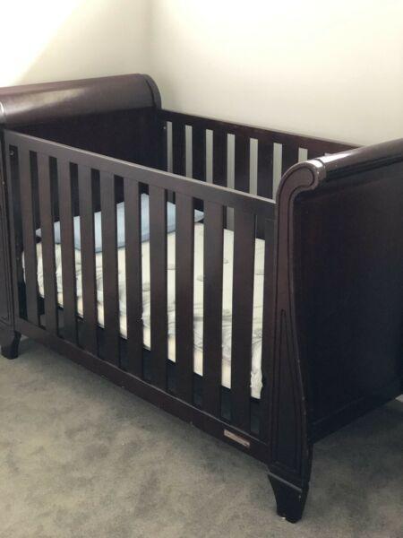 Sleigh Cot with Matress & Toddler rail