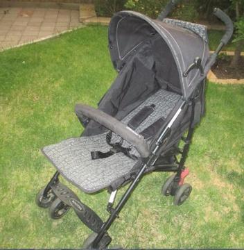 Stroller with adjustable recline & rain cover; suit newborn