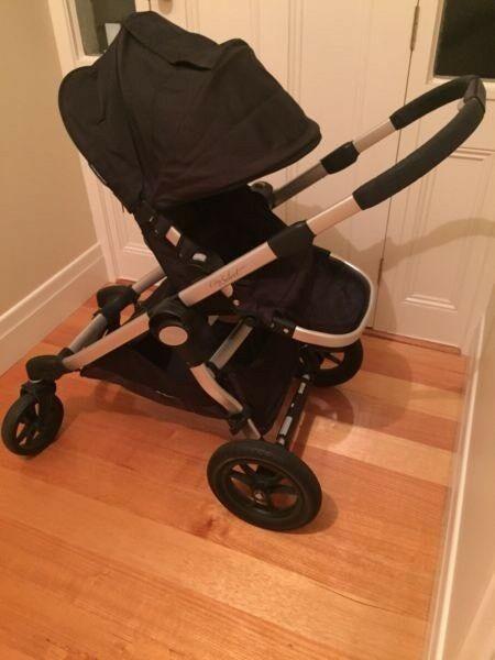 Baby Jogger City Select Pram and BONUS Car Seat