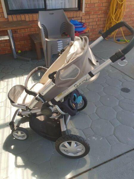Quinny baby stroller pram with bassinet