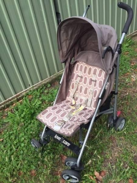 Child umbrella style stroller , good condition, easily foldable