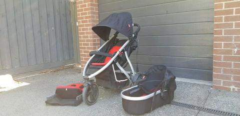 Phil and Ted Vibe Pram Stroller and Bassinet