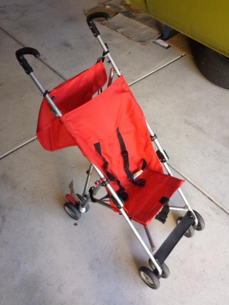 Stroller (pick up @ Bundoora 3083)