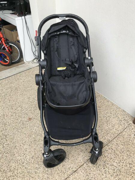 City select double with bassinet