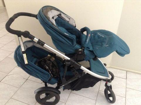 Steelcraft strider compact pram with second seat