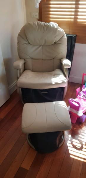 Glinder rocking chair and ottoman