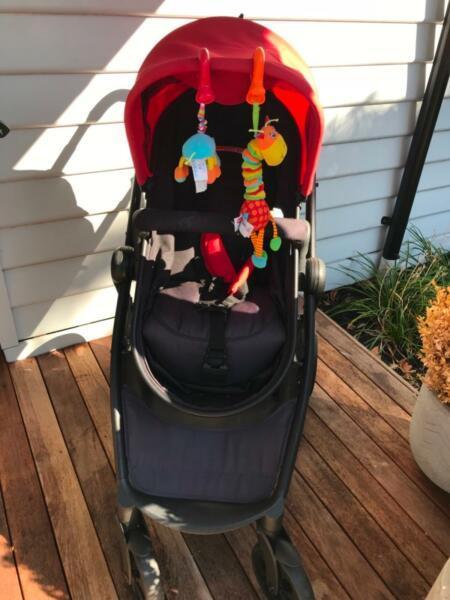 Childcare Vogue Stroller in Crimson