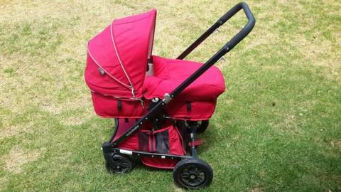 Valcobaby Spark Pram in red