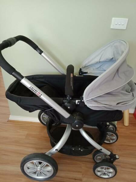 Convertible pram - flat for baby, upright for toddler great condn