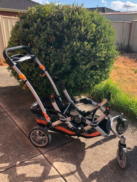 Ideal pram / Stroller for your twins