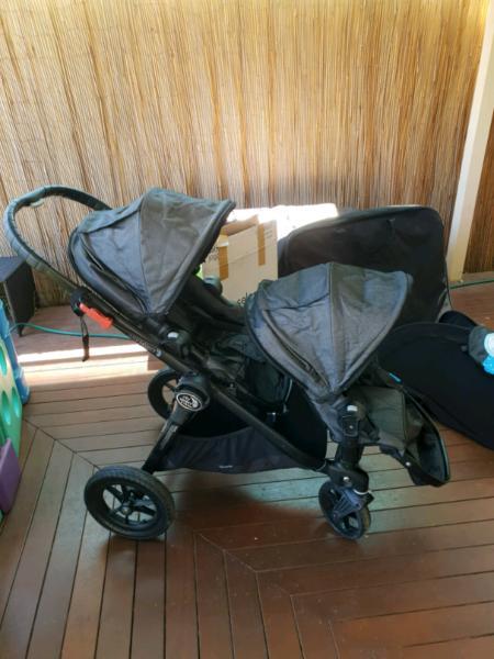 Perfect condition city select double pram with extras