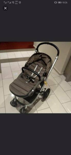 Britax affinity pram in great condition $99 pick up city only