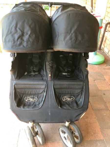 Baby Jogger City Mini side by side double pram