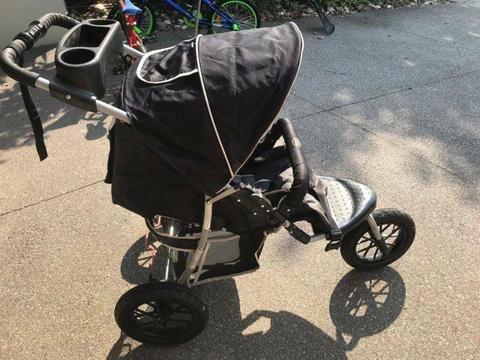 Mothers Choice Pram in Excellent Condition