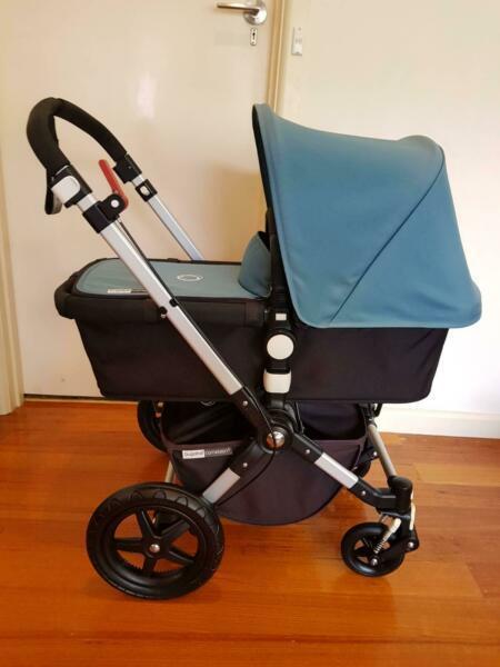 Bugaboo Cameleon 3 PLUS extra breezy hood and bassinet
