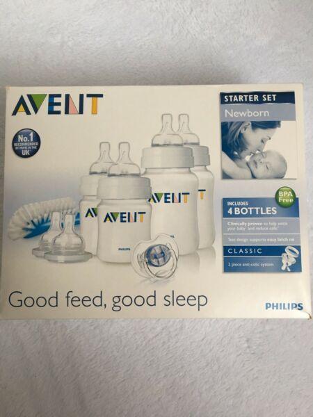 Avent newborn starter bottle set (missing brush)