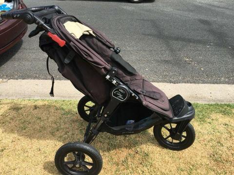 Wanted: Baby Jogger City Elite