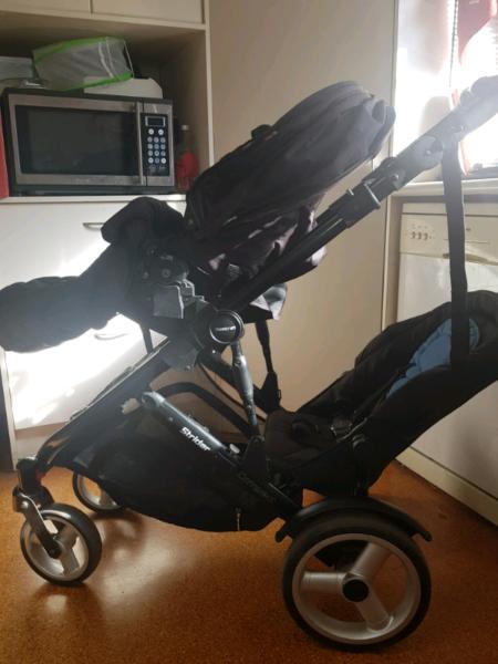 Strider Compact 09 with bassinet and second seat