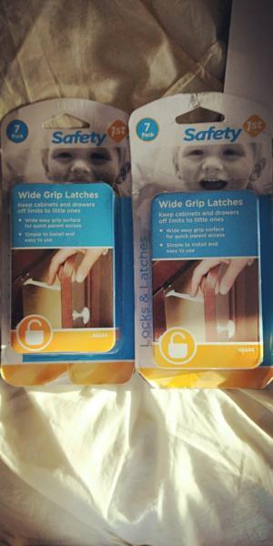 Safety 1st wide grip latches x 2 packs