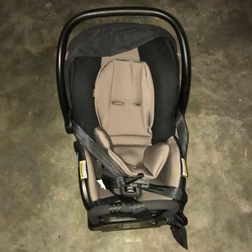 Mountain Buggy Baby Capsule - For Hire