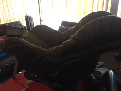 Baby car seats for sale in Oakleigh East