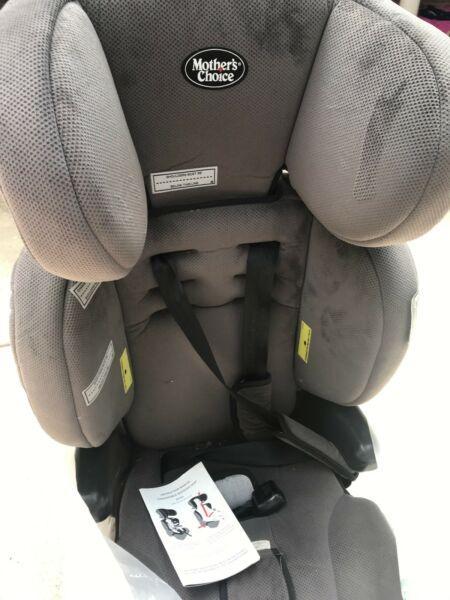Car seat toodler 6months to 4 yrs good condition $85