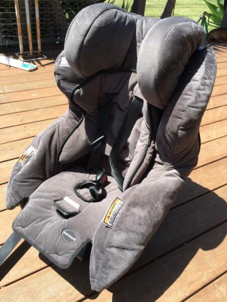 Car seat 0-4 years old