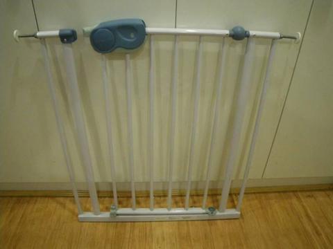 SAFETY 1ST TALL BABY SAFETY GATE 35015 PET GATES STAIR GATE PRESS