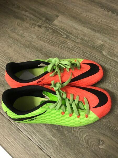 Soccer/Football shoes Nike Hypervenom