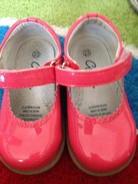 Toddler girl shoes size EU 23 (C6)