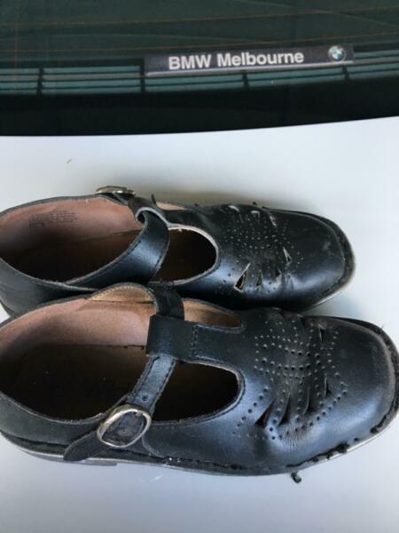Leather girls shoe shoes size 5