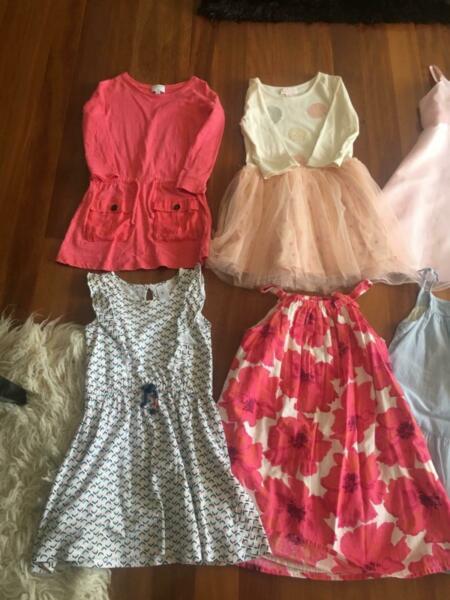 BEAUTIFUL GIRLS CLOTHING IN SIZE 5 - LIKE NEW