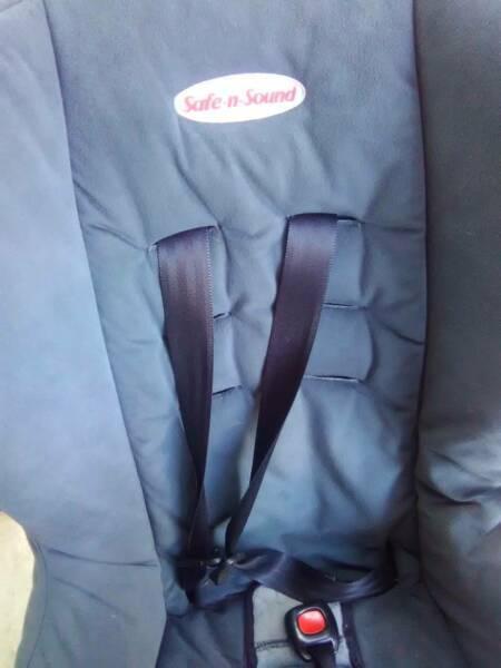 Child Car Seat Blue Used Great Condition