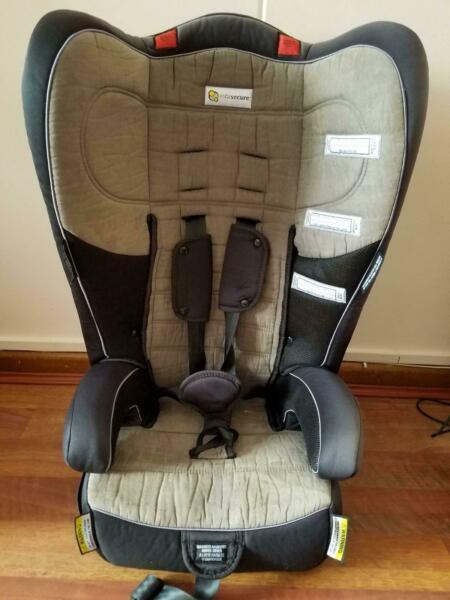 INFASECURE BABY CHILD CAR BOOSTER SEAT - CS7110
