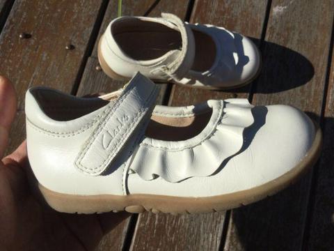 CLANKS Girl shoes size24/25